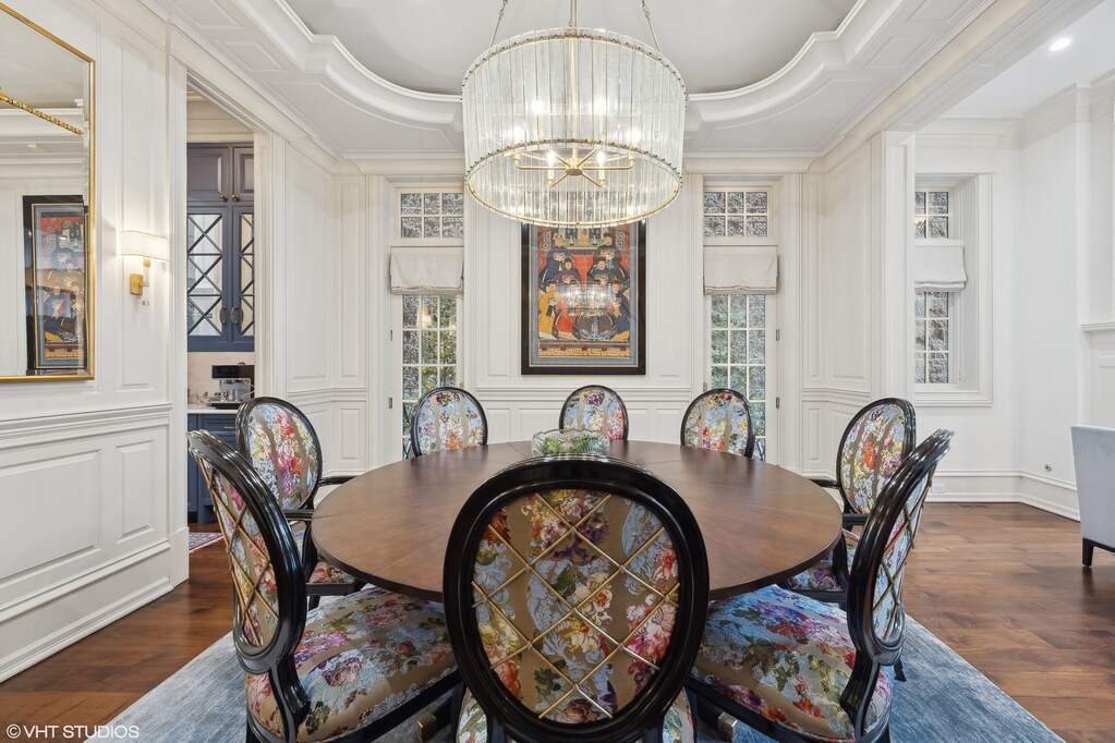 Private full-floor residence detail at Park Tower