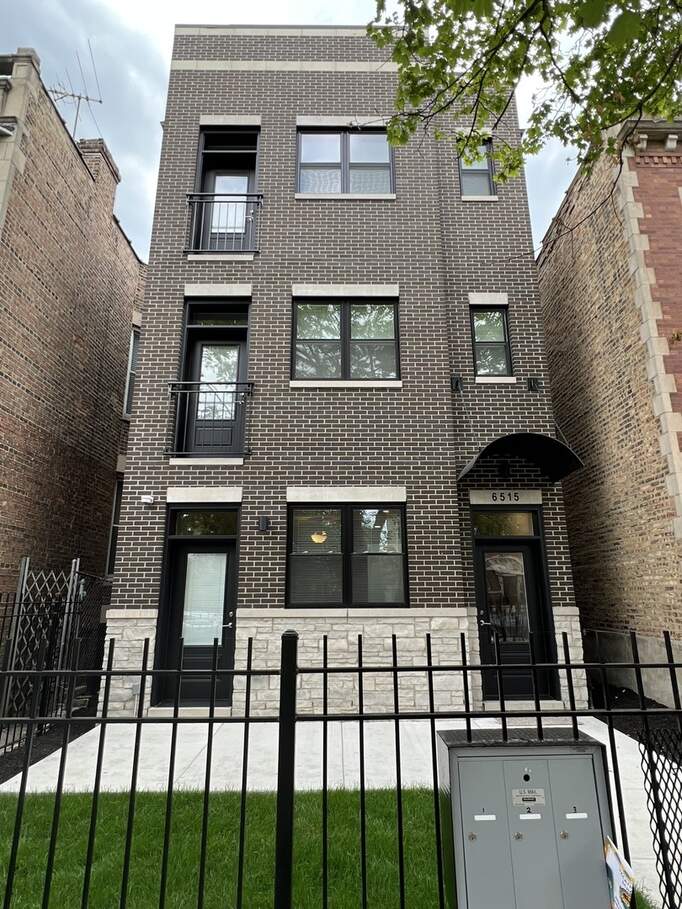 6515 S Greenwood Avenue #3 property in Chicago