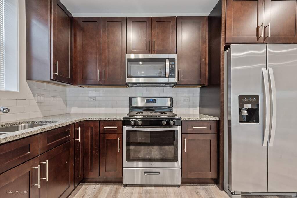 Designer kitchen and refined entertaining spaces