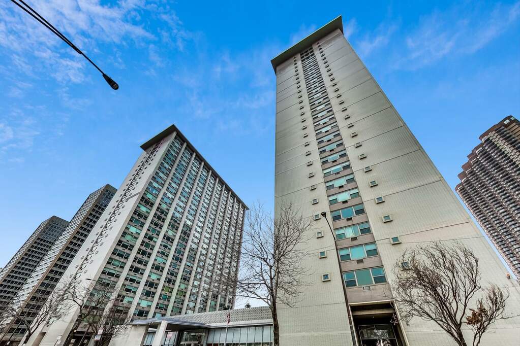 3600 N Lake Shore Drive #2301 property in Chicago