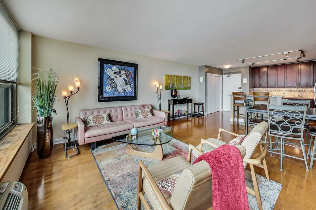 Private full-floor residence detail at Park Tower