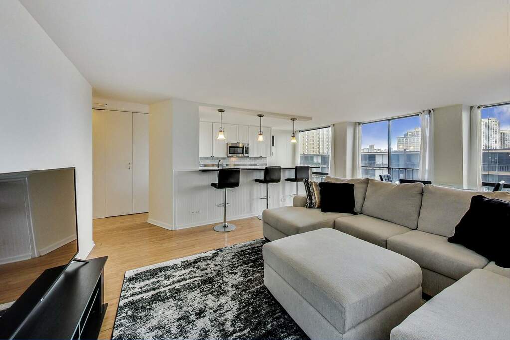Penthouse bedroom suite overlooking Chicago