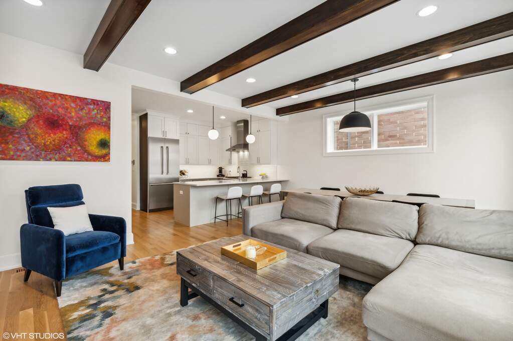 Private full-floor residence detail at Park Tower