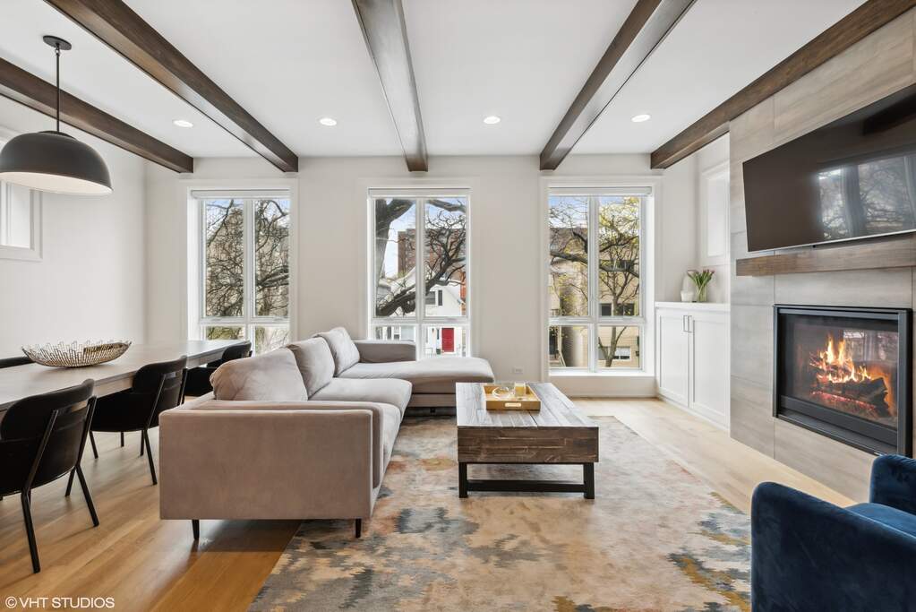 Designer kitchen and refined entertaining spaces