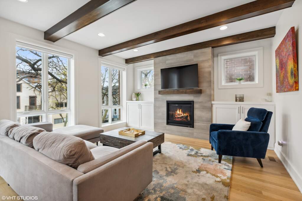 Park Tower penthouse interior at 800 North Michigan Avenue