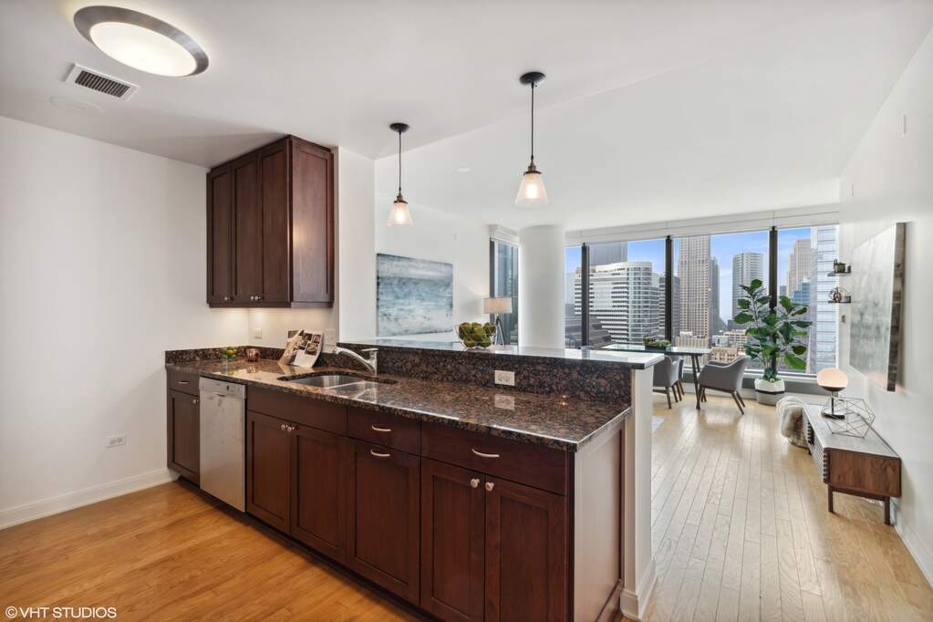 Private full-floor residence detail at Park Tower