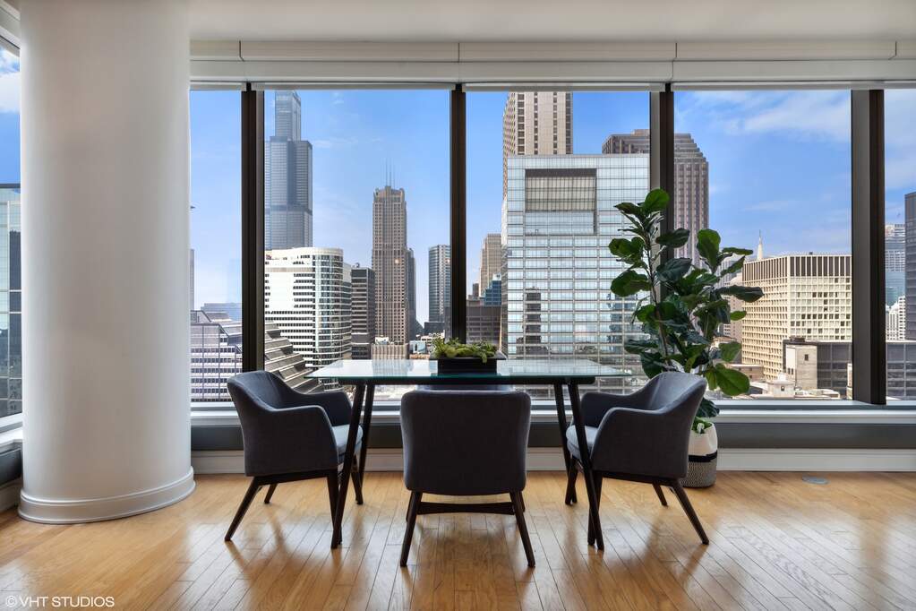 Designer kitchen and refined entertaining spaces