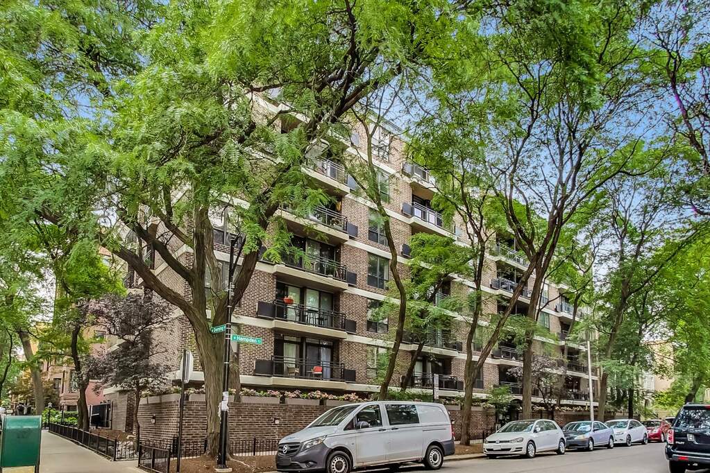2600 N Hampden Court #E2 property in Chicago