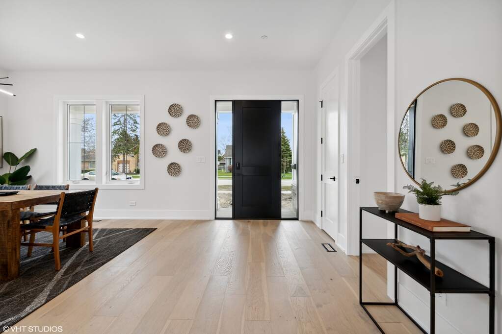 Park Tower penthouse interior at 800 North Michigan Avenue
