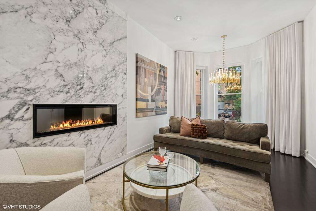 Luxury living space with panoramic Chicago views