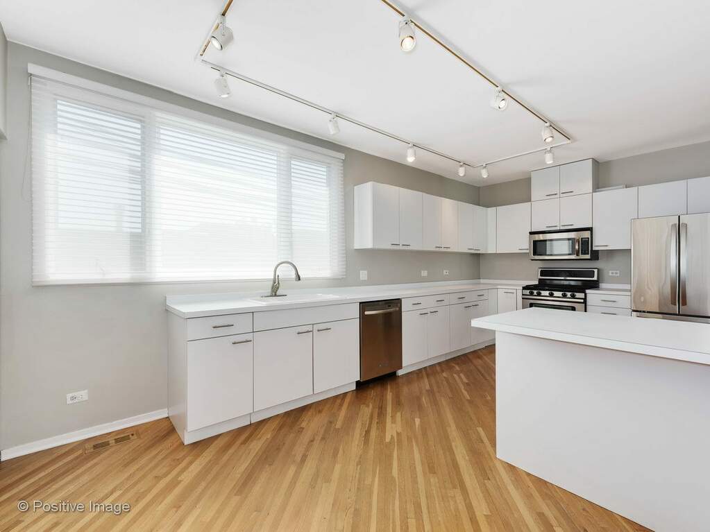 Private full-floor residence detail at Park Tower