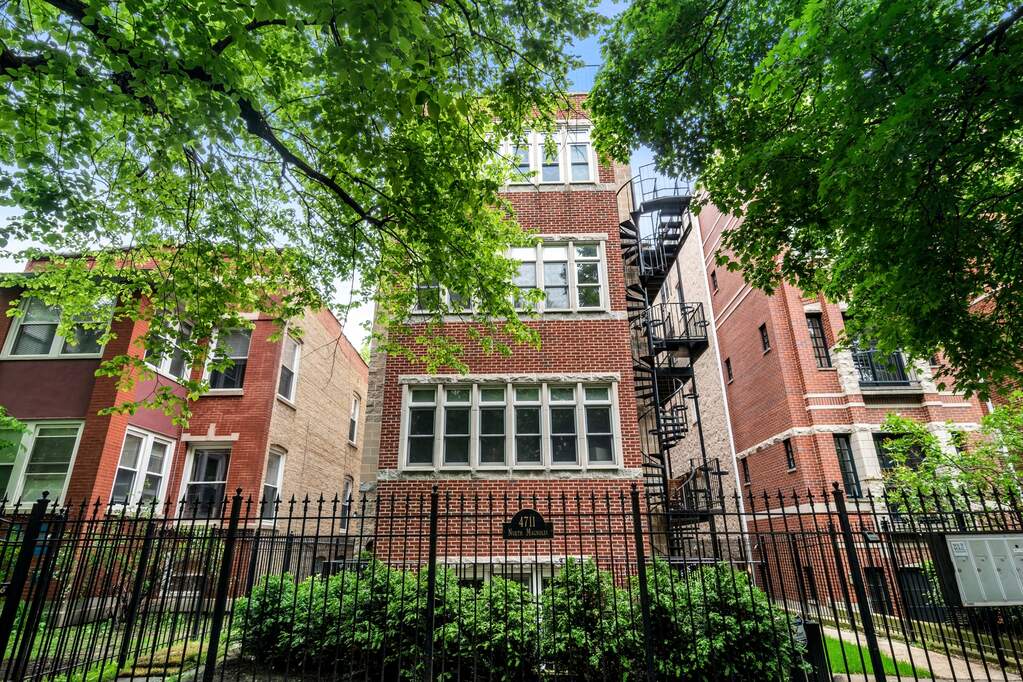 4711 N Magnolia Avenue #2 property in Chicago