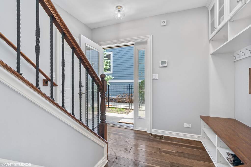 Private full-floor residence detail at Park Tower