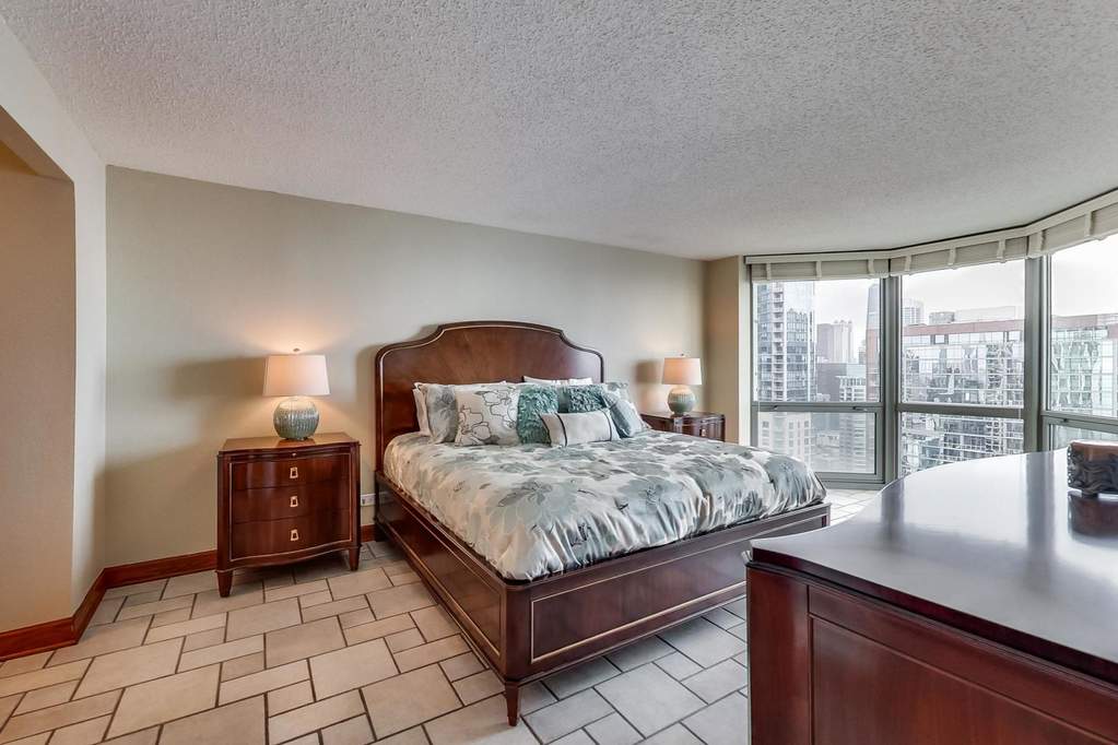 Private full-floor residence detail at Park Tower