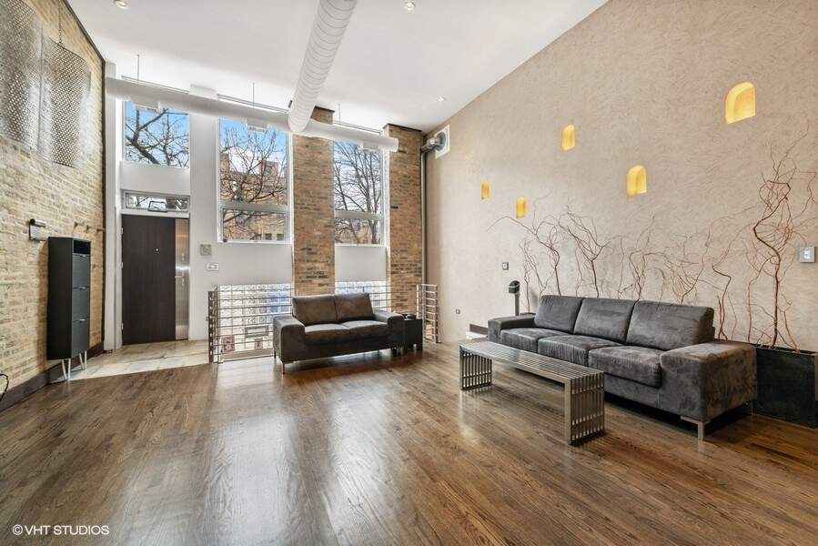 Luxury living space with panoramic Chicago views