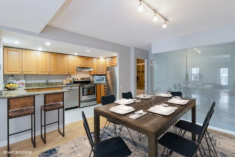 Private full-floor residence detail at Park Tower