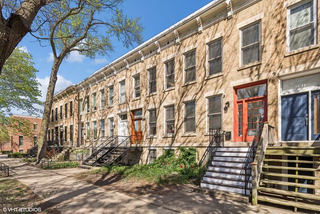 1873 N Leavitt Street property in Chicago