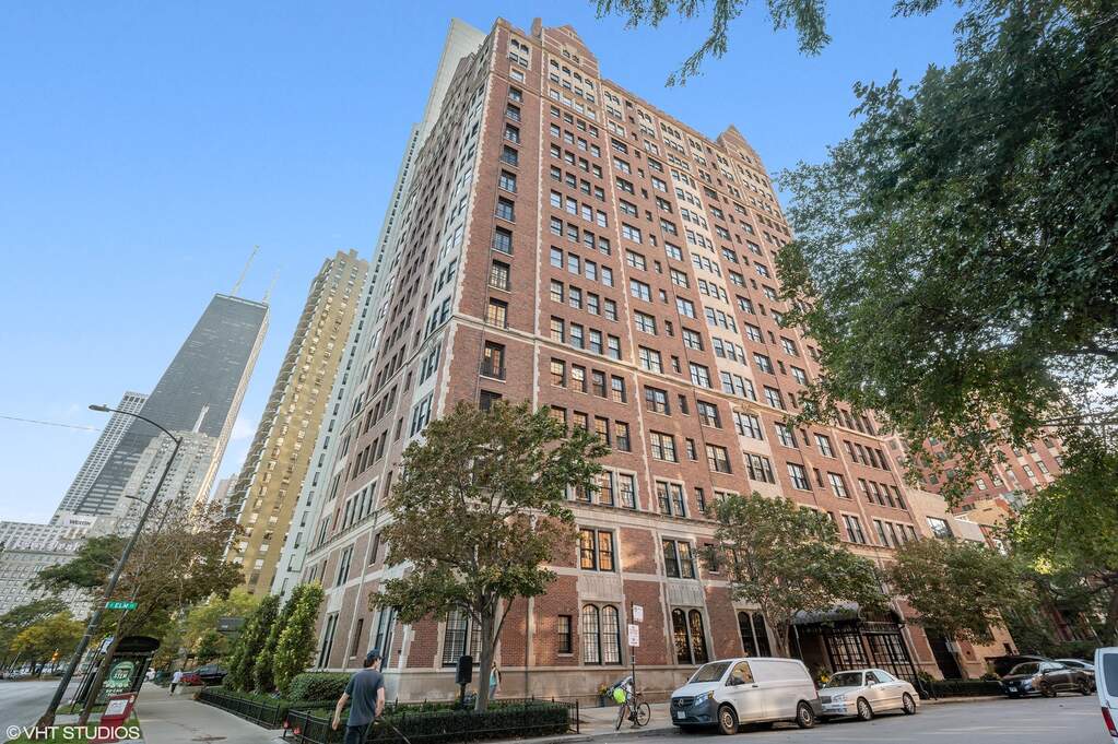 1120 N Lake Shore Drive #8B property in Chicago
