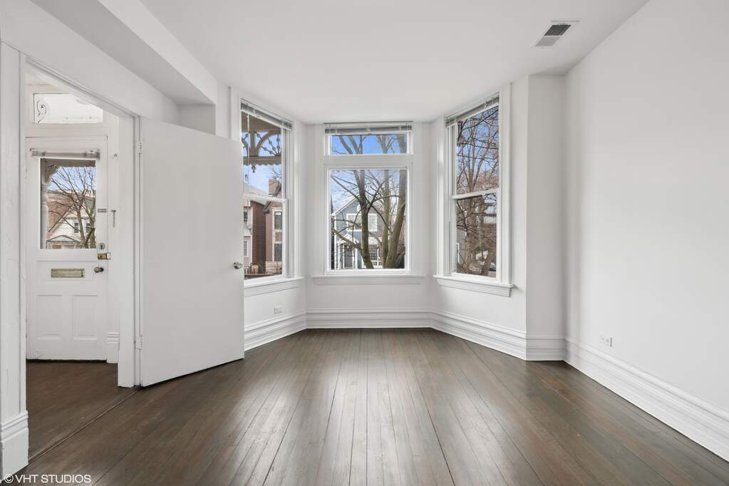 Park Tower penthouse interior at 800 North Michigan Avenue