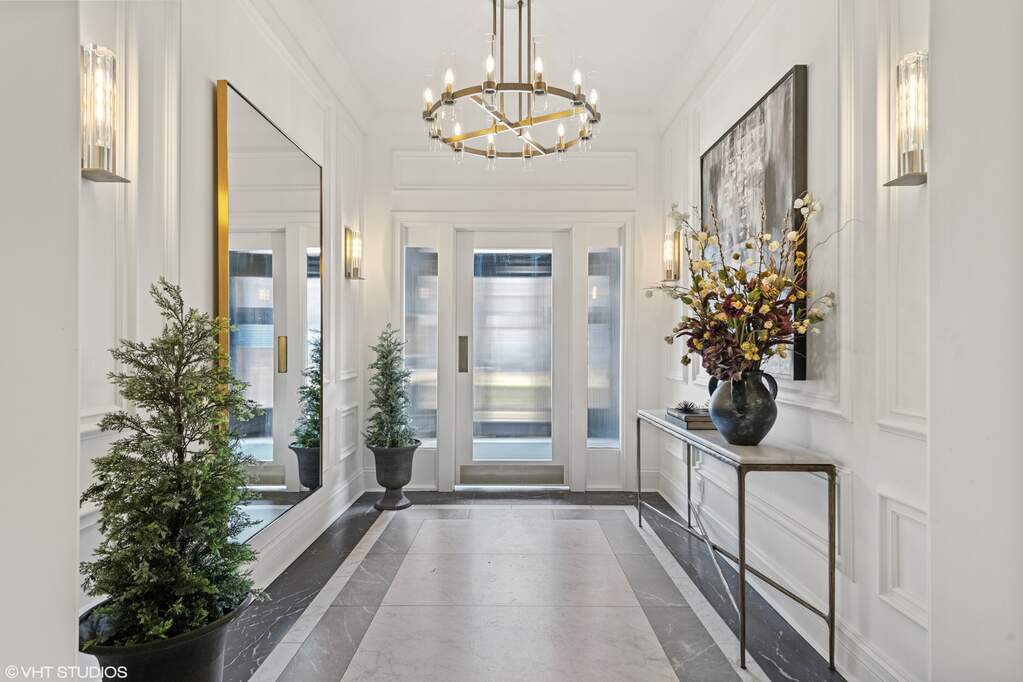 Luxury living space with panoramic Chicago views