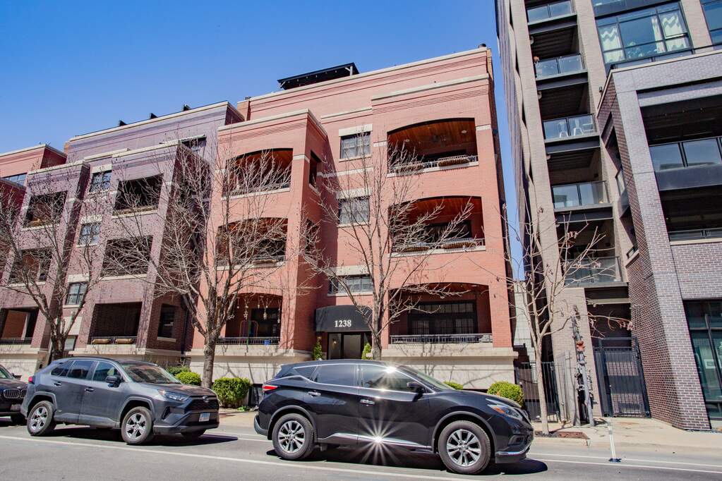 1238 W Jackson Boulevard #3W property in Chicago