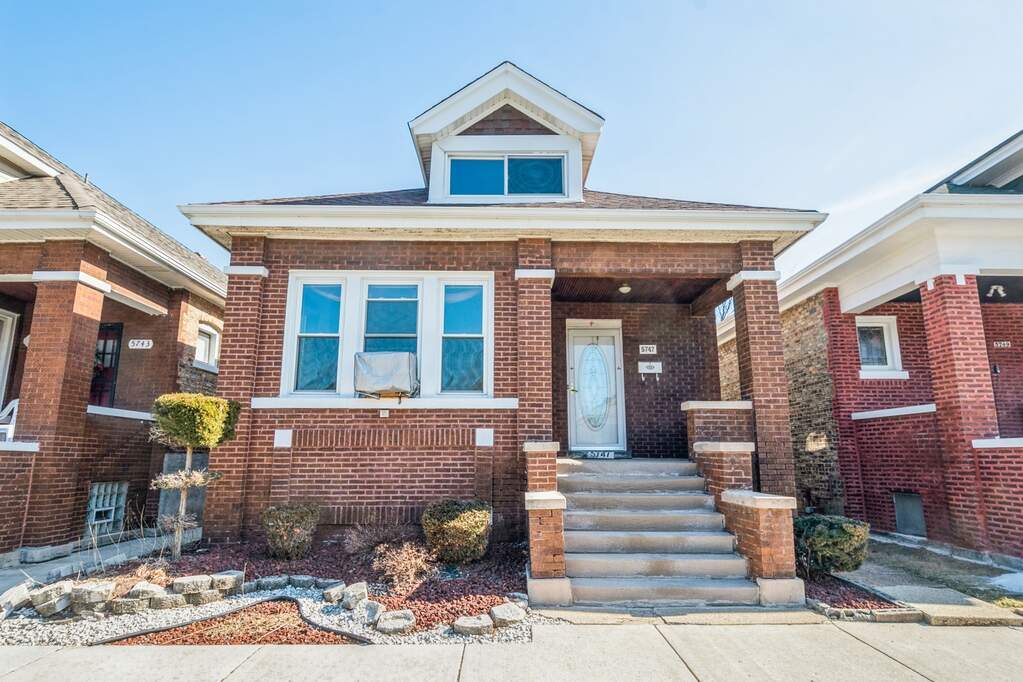 5747 S Campbell Avenue property in Chicago
