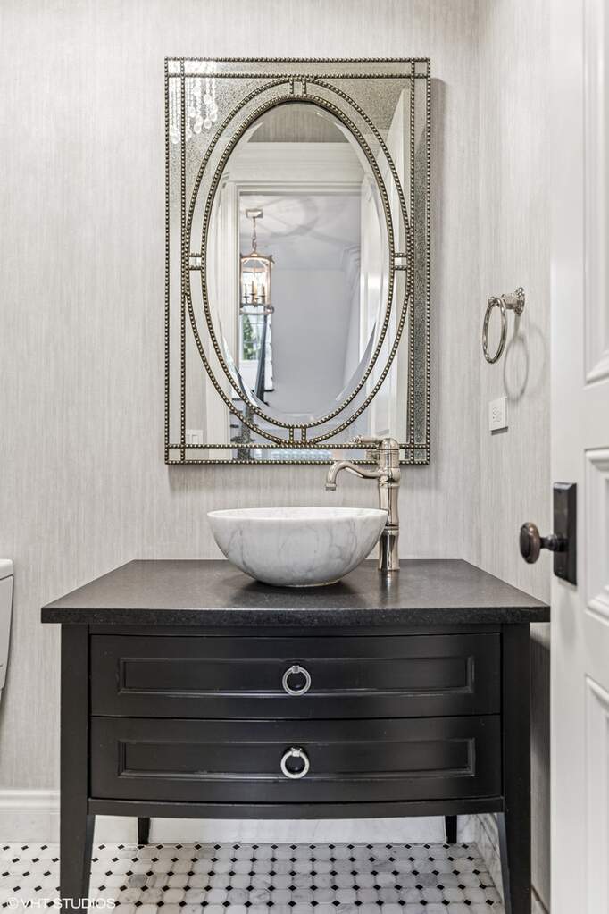 Private full-floor residence detail at Park Tower