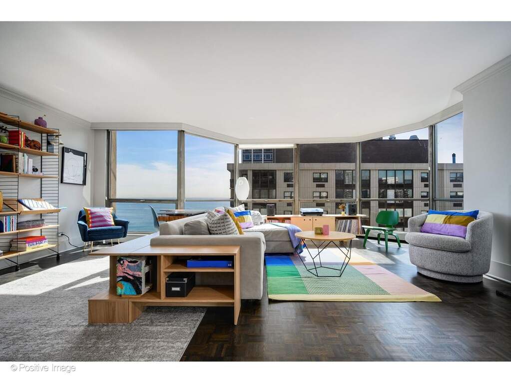 Penthouse bedroom suite overlooking Chicago