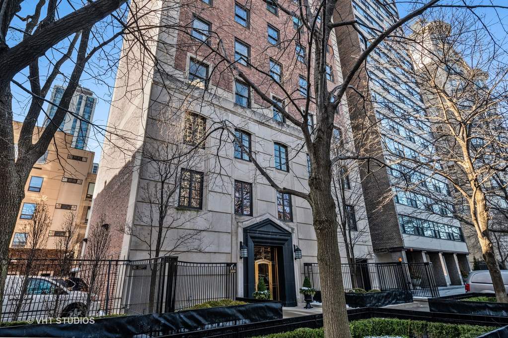 1530 N State Parkway #3 property in Chicago