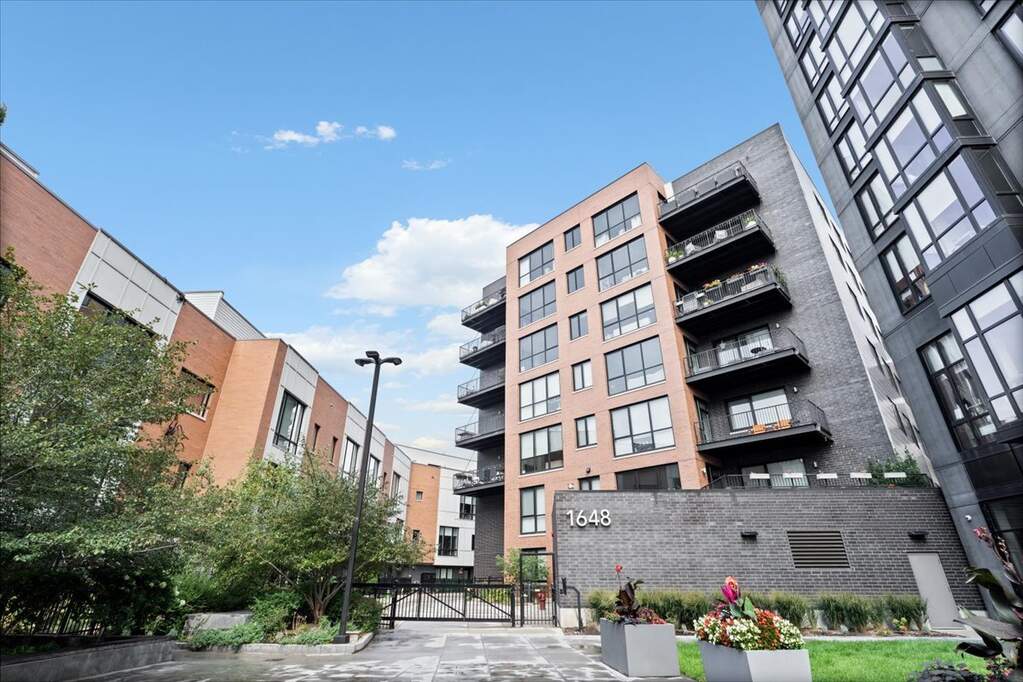 1648 W Division Street #603 property in Chicago