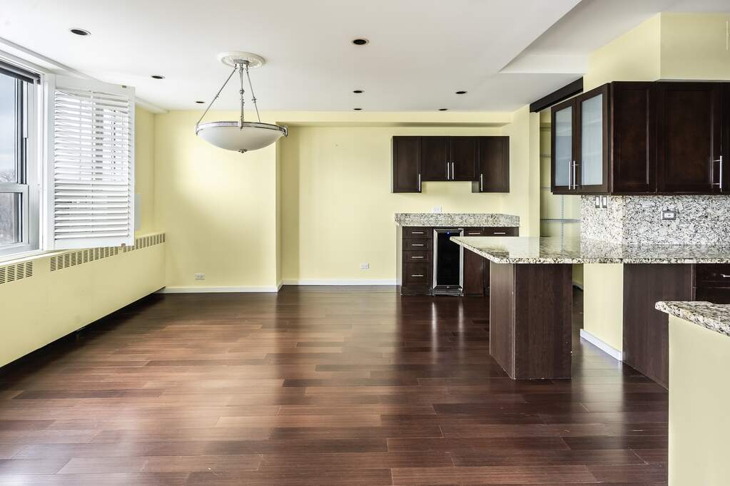 Private full-floor residence detail at Park Tower