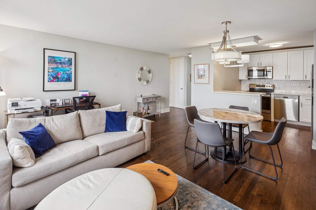 Designer kitchen and refined entertaining spaces