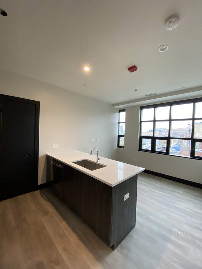 Penthouse bedroom suite overlooking Chicago