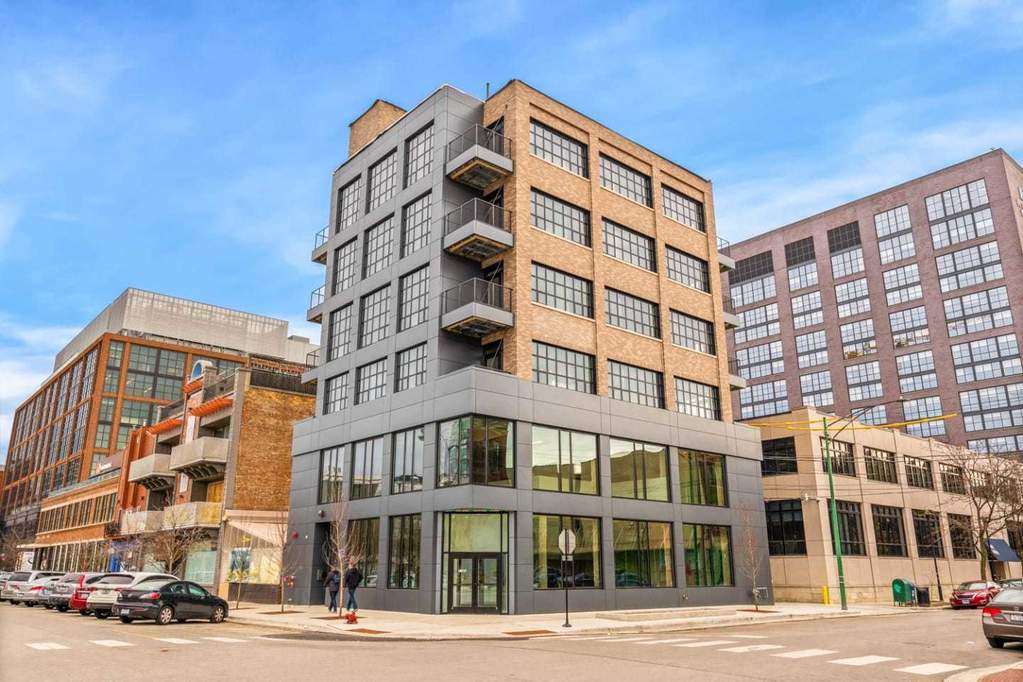 1123 W Randolph Street #301 property in Chicago