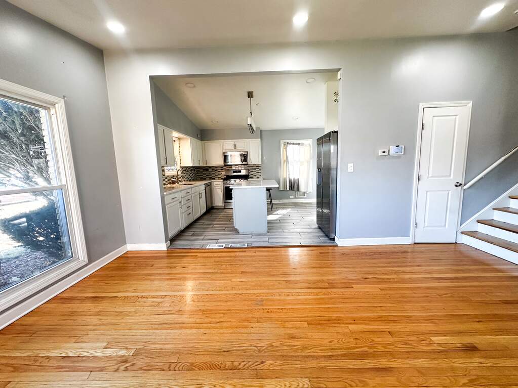 Designer kitchen and refined entertaining spaces