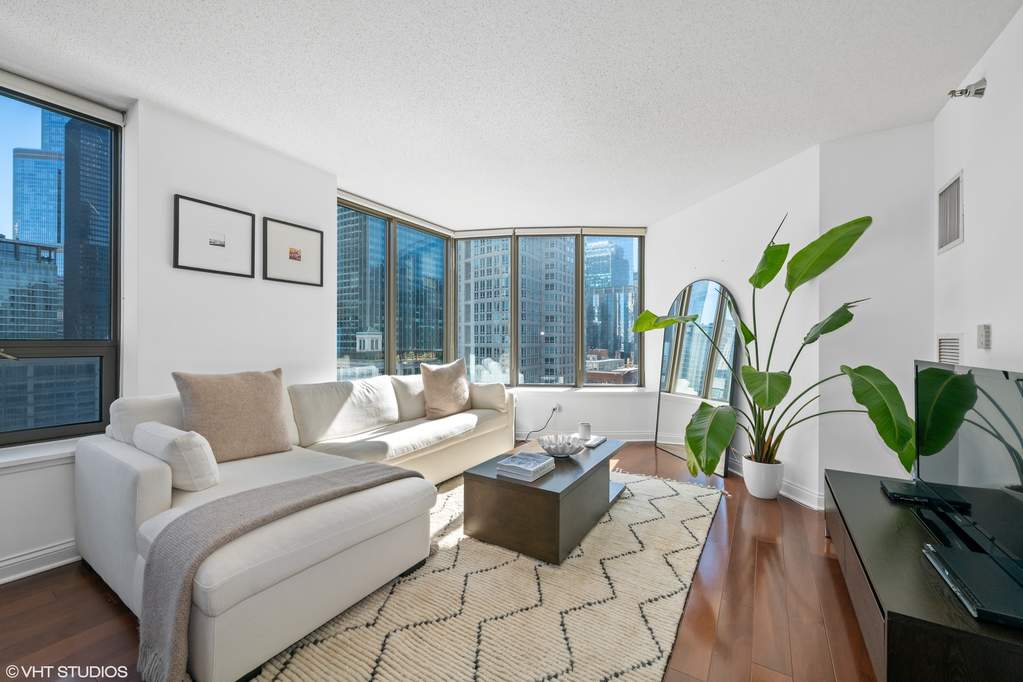 Luxury living space with panoramic Chicago views