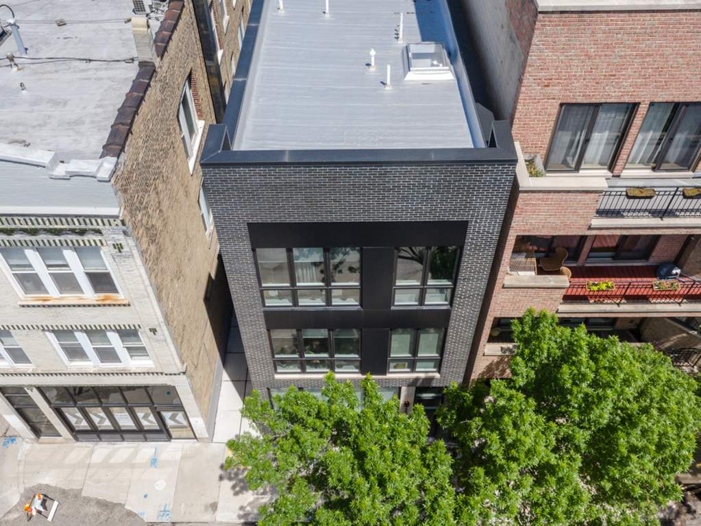 2244 W Armitage Avenue property in Chicago