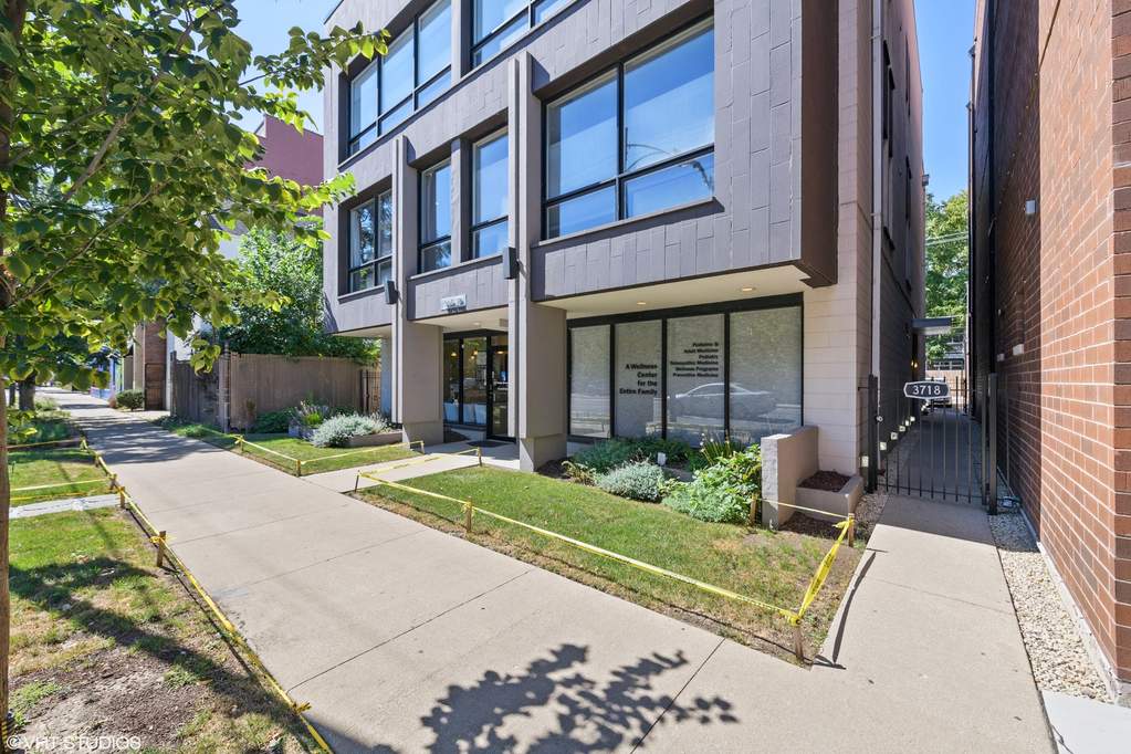 3718 N Ashland Avenue #202 property in Chicago