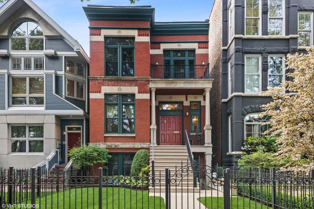 2512 N Burling Street property in Chicago