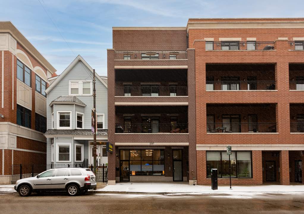 1347 W Belmont Avenue #3 property in Chicago