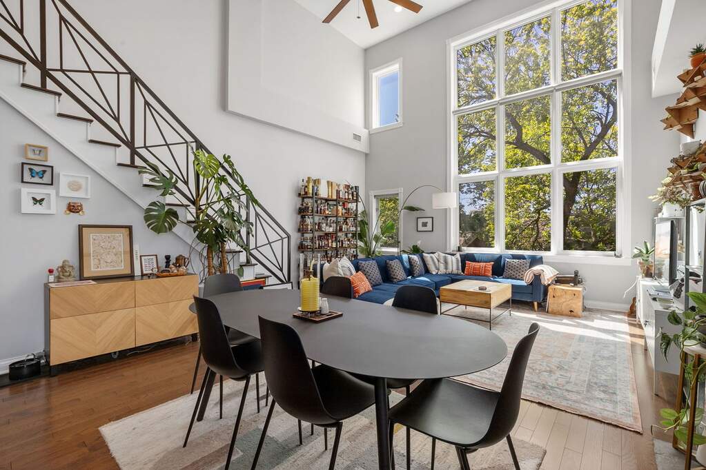 Designer kitchen and refined entertaining spaces