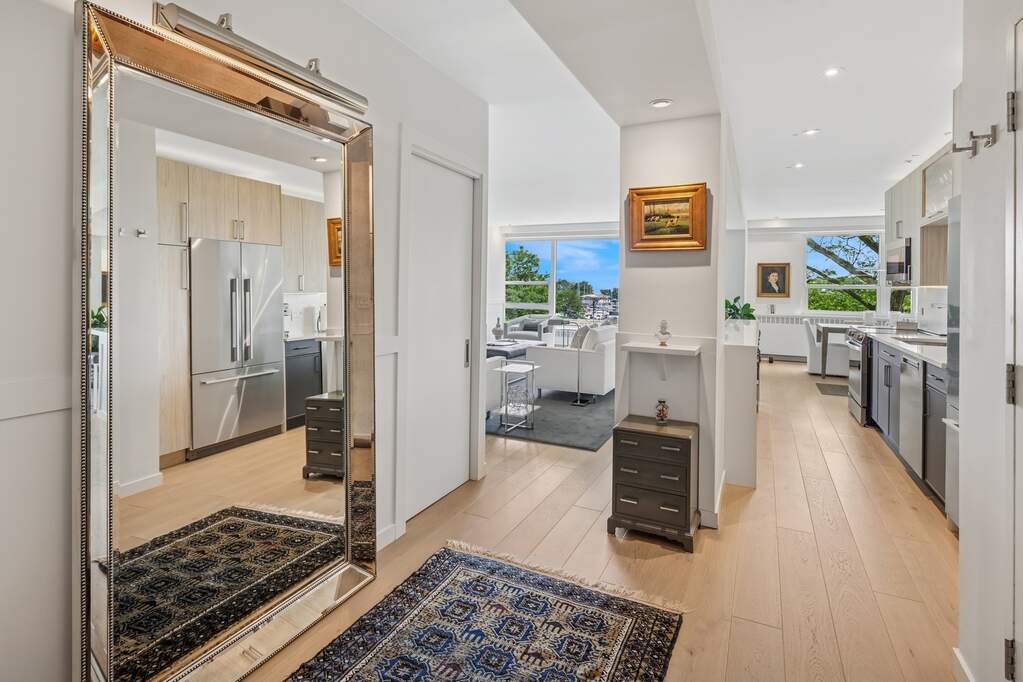 Luxury living space with panoramic Chicago views