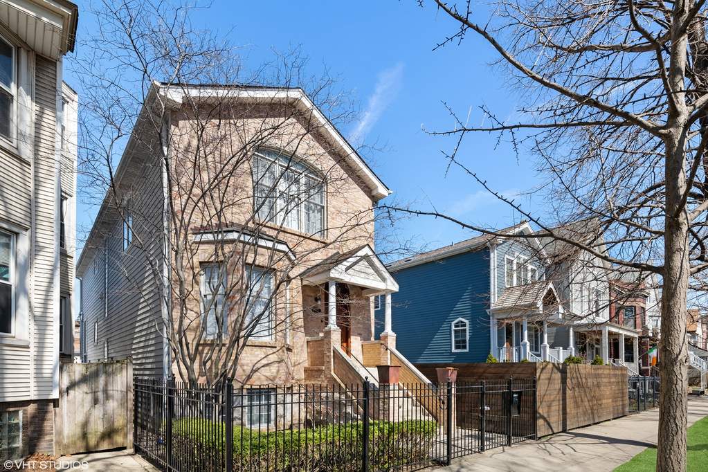 2138 W Cuyler Avenue property in Chicago