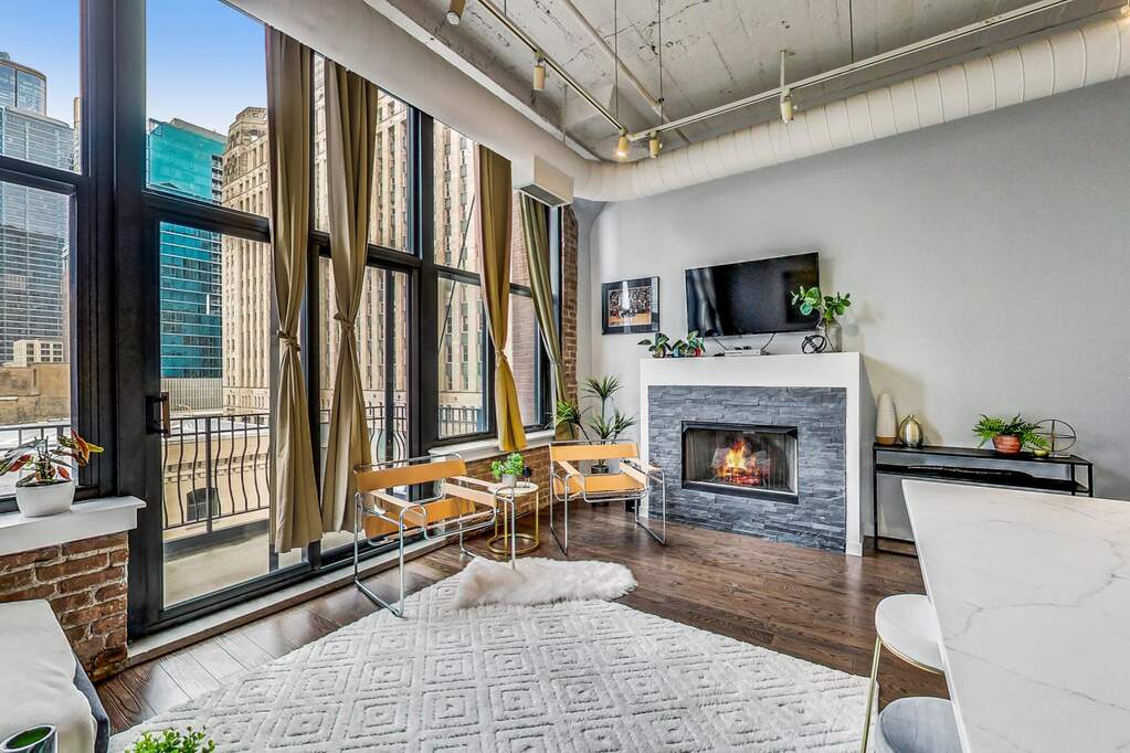Private full-floor residence detail at Park Tower