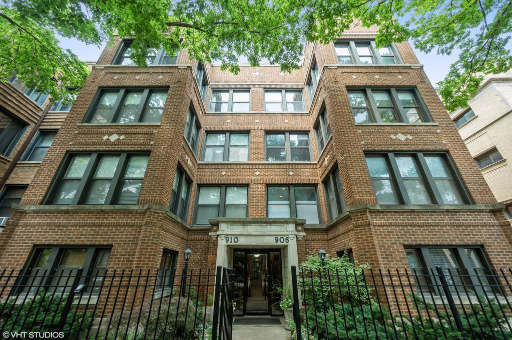 910 W Ainslie Street #4W property in Chicago