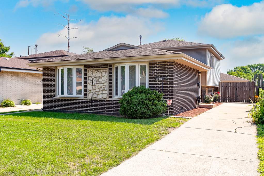 9129 S Trumbull Avenue property in Evergreen Park