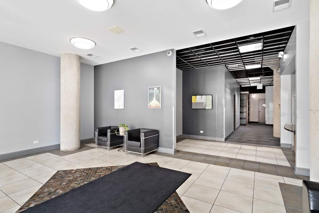 Luxury living space with panoramic Chicago views