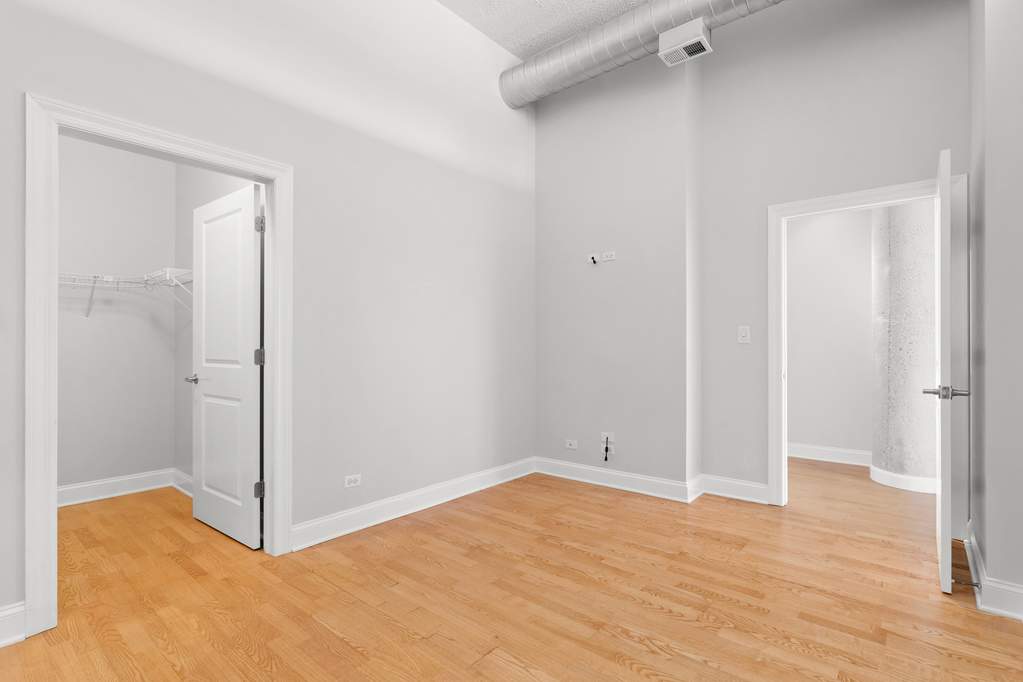 Private full-floor residence detail at Park Tower