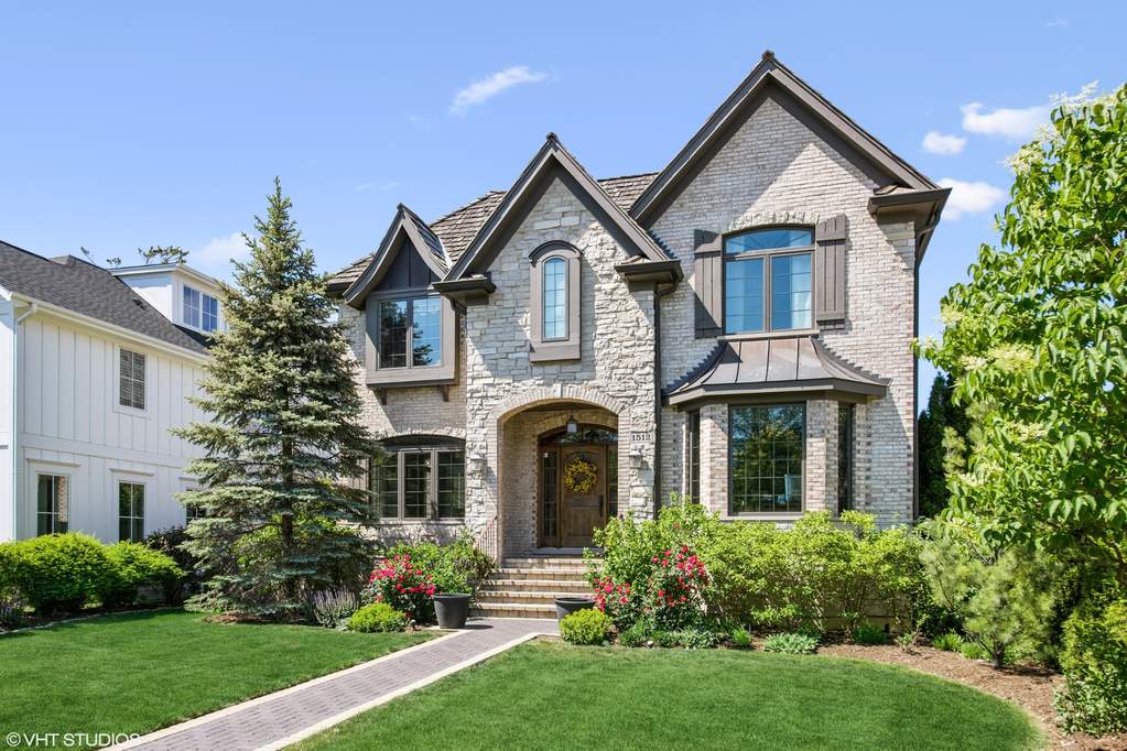 1512 Isabella Street property in Wilmette