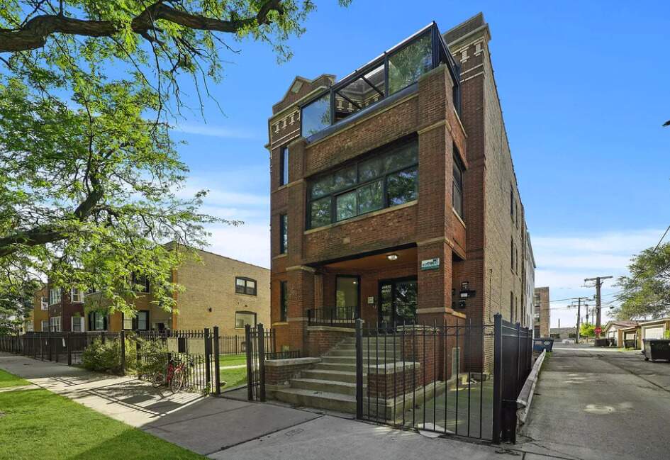 2544 N Harding Avenue #3F property in Chicago